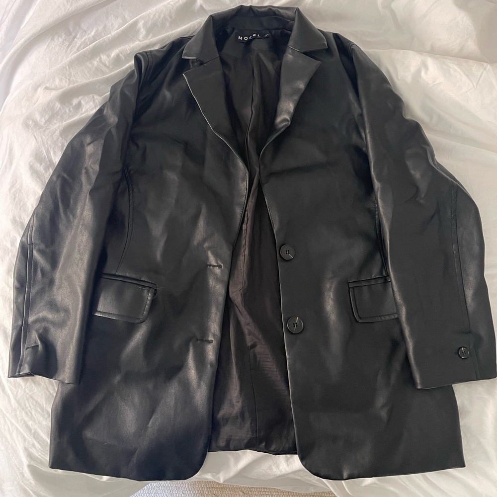 Motel Rocks Saken Blazer in PU Black